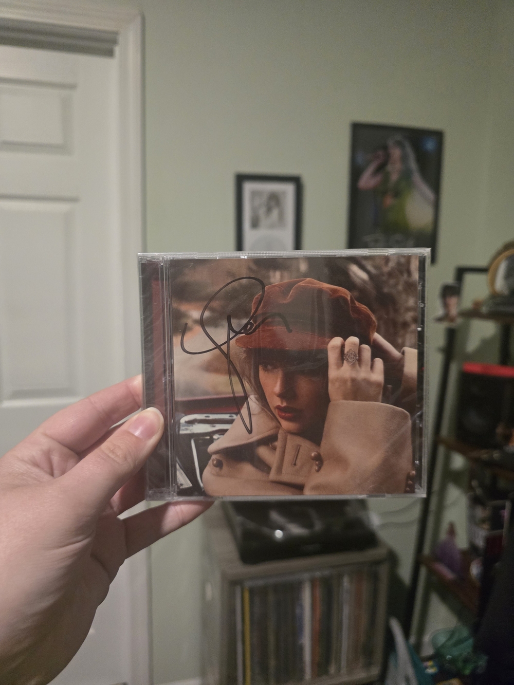 Taylor Swift | Red Taylor's Version CD Signed Sealed